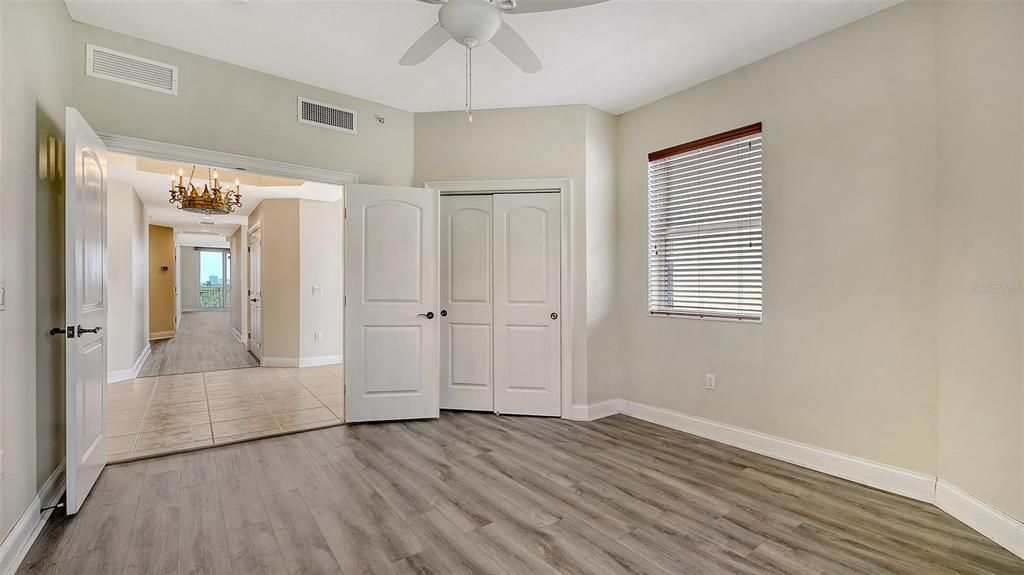 For Sale: $459,900 (3 beds, 2 baths, 2115 Square Feet)