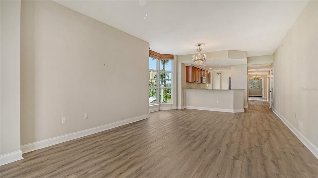 For Sale: $459,900 (3 beds, 2 baths, 2115 Square Feet)
