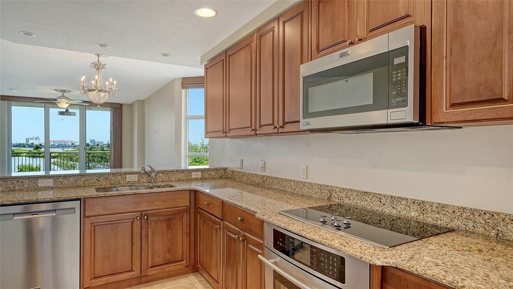 For Sale: $459,900 (3 beds, 2 baths, 2115 Square Feet)