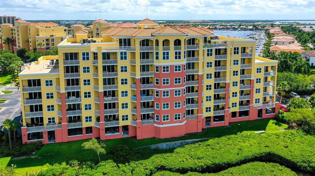 For Sale: $459,900 (3 beds, 2 baths, 2115 Square Feet)