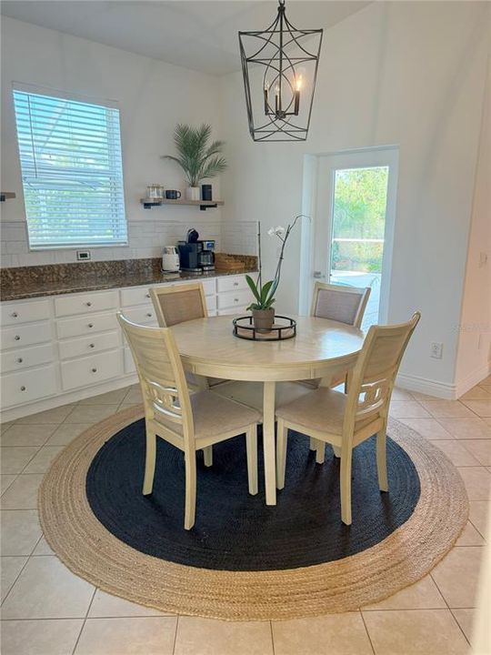 Active With Contract: $625,000 (3 beds, 2 baths, 1411 Square Feet)