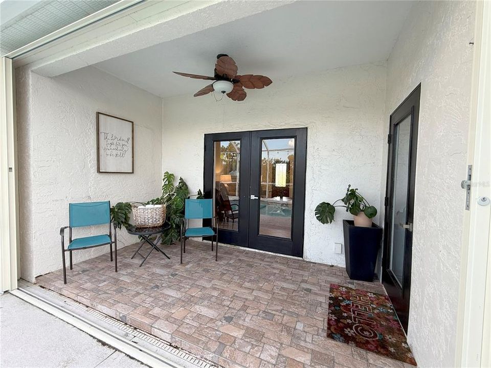 Active With Contract: $625,000 (3 beds, 2 baths, 1411 Square Feet)