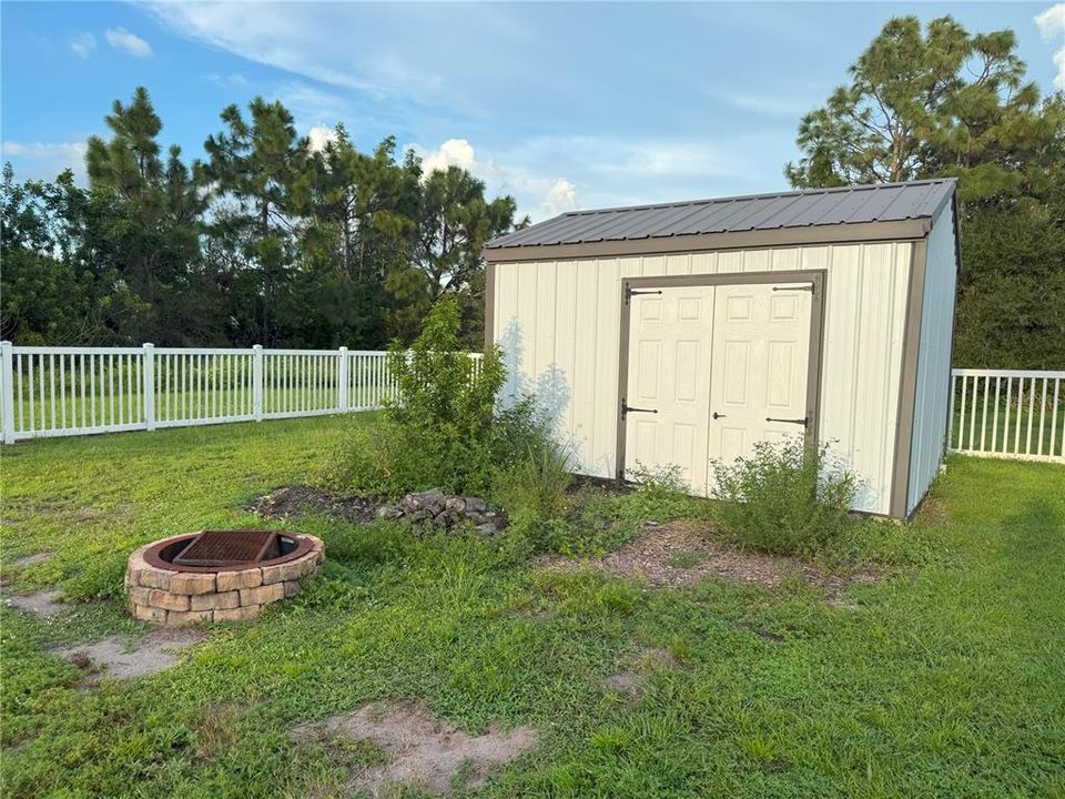 Active With Contract: $625,000 (3 beds, 2 baths, 1411 Square Feet)