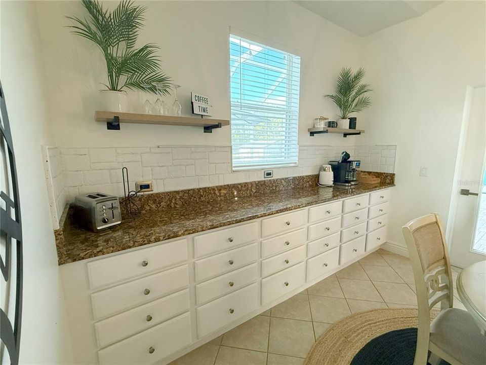 Active With Contract: $625,000 (3 beds, 2 baths, 1411 Square Feet)