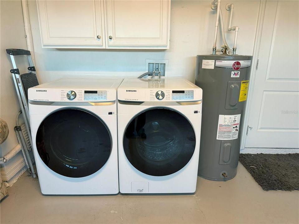 Active With Contract: $625,000 (3 beds, 2 baths, 1411 Square Feet)