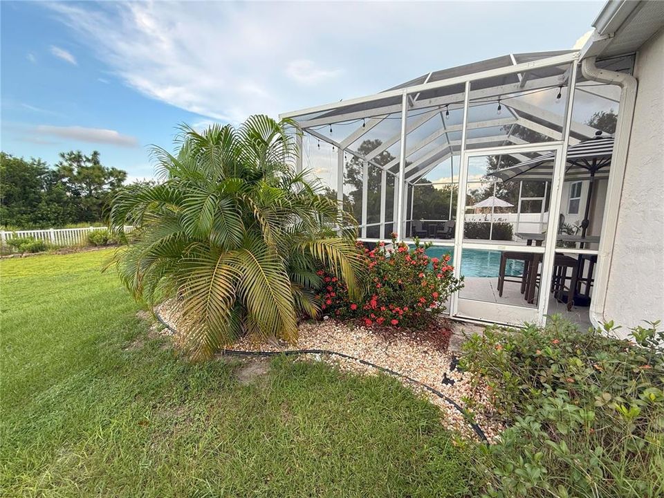 Active With Contract: $625,000 (3 beds, 2 baths, 1411 Square Feet)