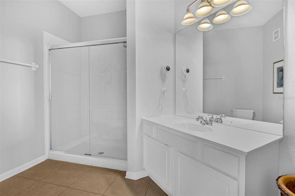 Active With Contract: $520,000 (3 beds, 2 baths, 1447 Square Feet)