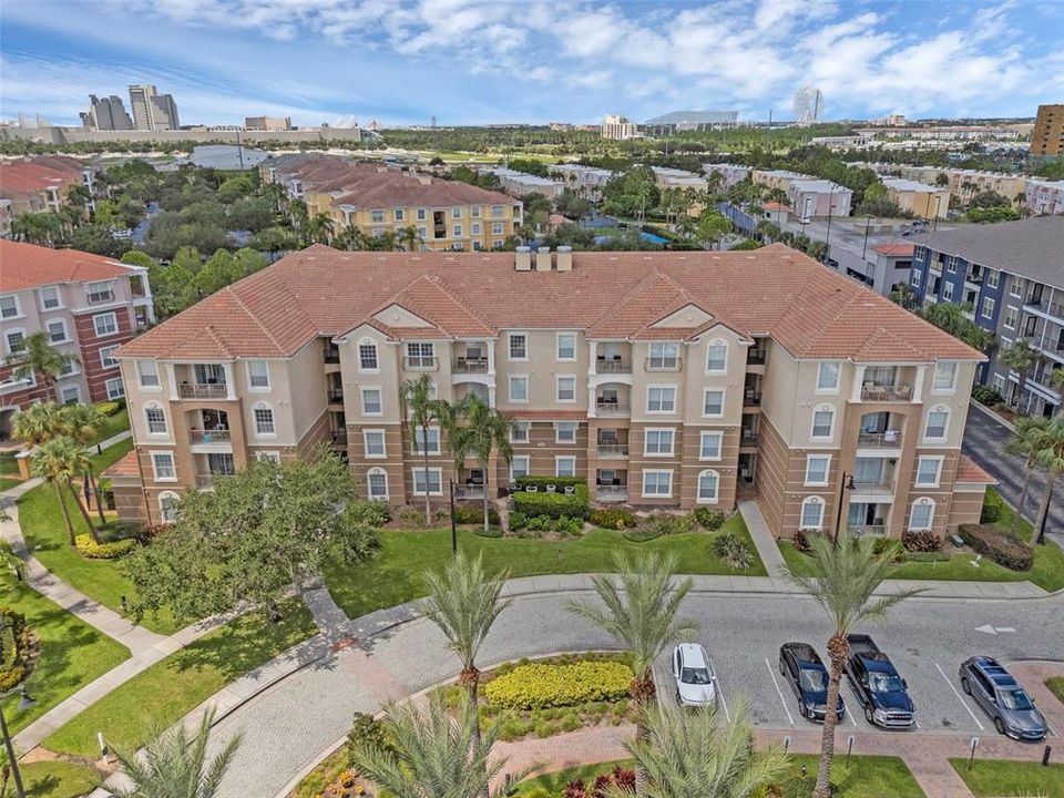 Active With Contract: $520,000 (3 beds, 2 baths, 1447 Square Feet)