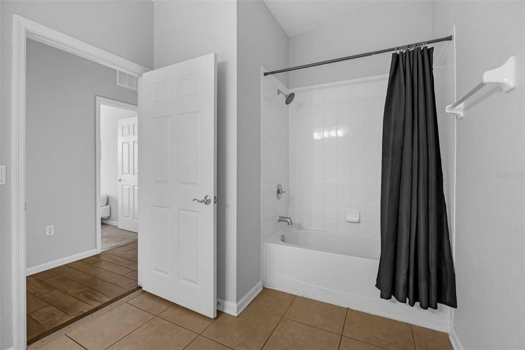 Active With Contract: $520,000 (3 beds, 2 baths, 1447 Square Feet)