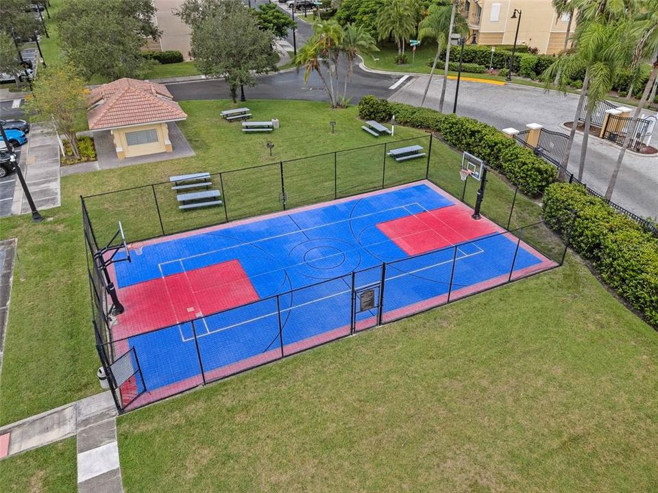 Active With Contract: $520,000 (3 beds, 2 baths, 1447 Square Feet)