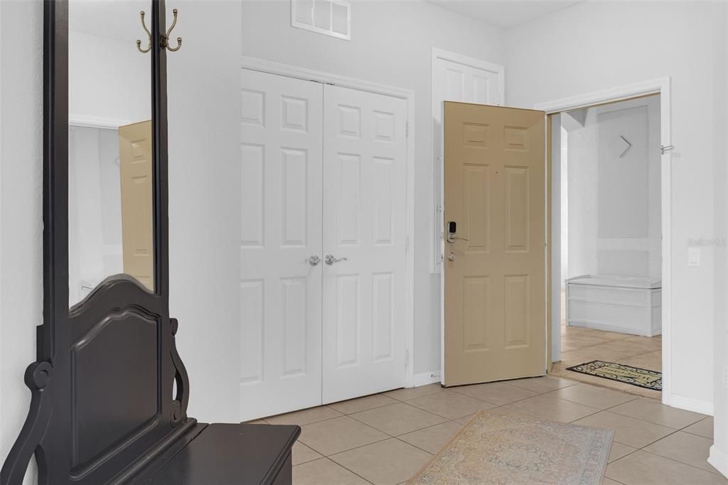 Active With Contract: $520,000 (3 beds, 2 baths, 1447 Square Feet)