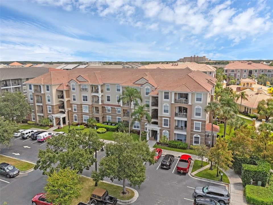 Active With Contract: $520,000 (3 beds, 2 baths, 1447 Square Feet)