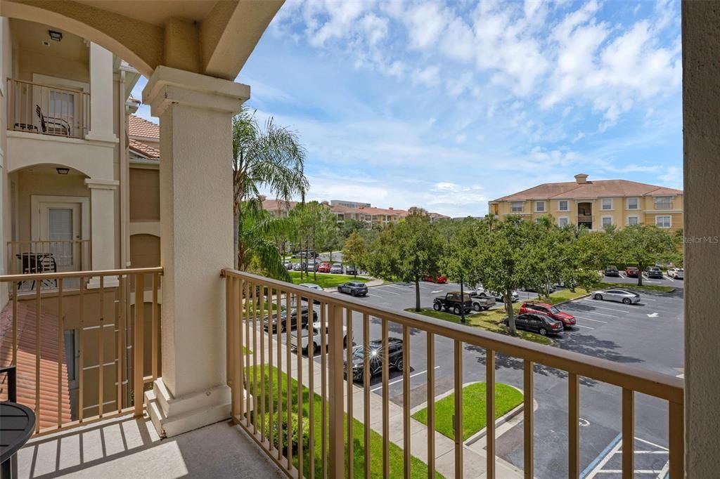 Active With Contract: $520,000 (3 beds, 2 baths, 1447 Square Feet)