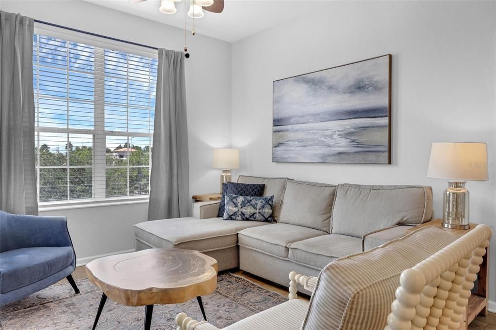 Active With Contract: $520,000 (3 beds, 2 baths, 1447 Square Feet)