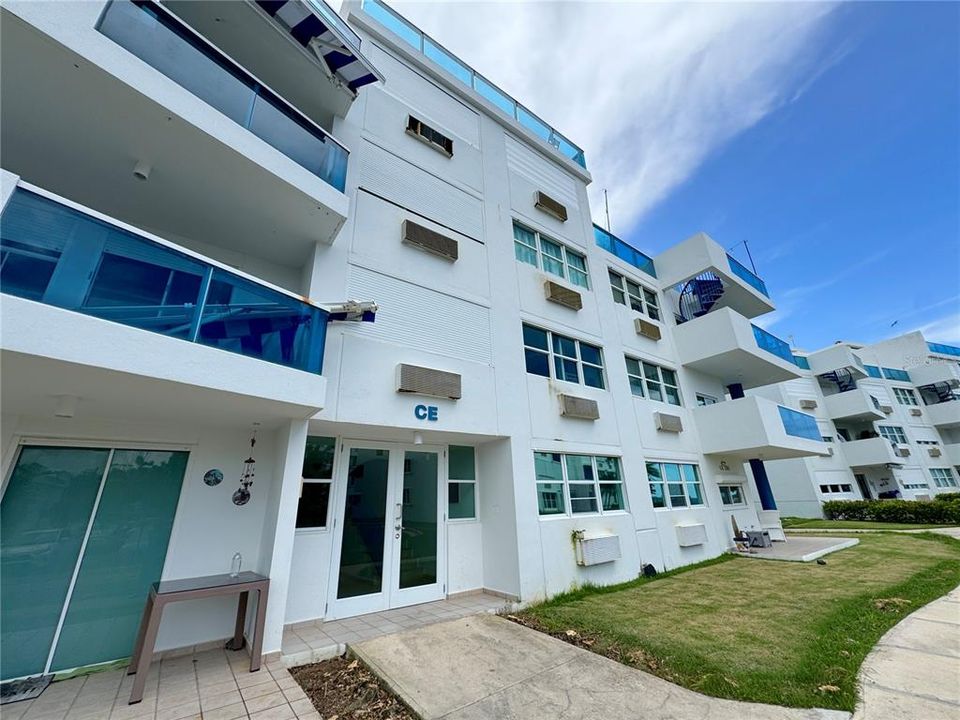 For Sale: $250,000 (2 beds, 2 baths, 0 Square Feet)