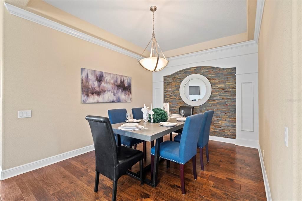 待售: $550,000 (3 贝兹, 2 浴室, 2670 平方英尺)