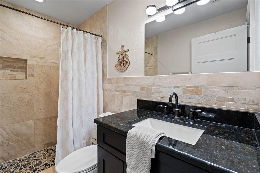 Под контрактом: $1,550,000 (4 спален, 3 ванн, 2630 Квадратных фут)