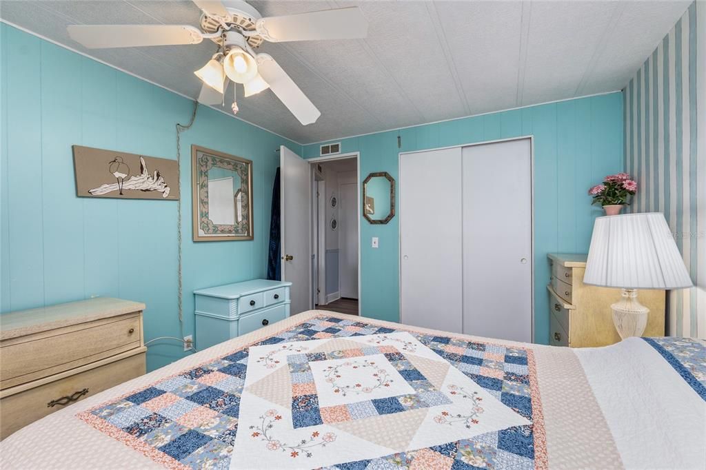 For Sale: $177,000 (2 beds, 2 baths, 1064 Square Feet)