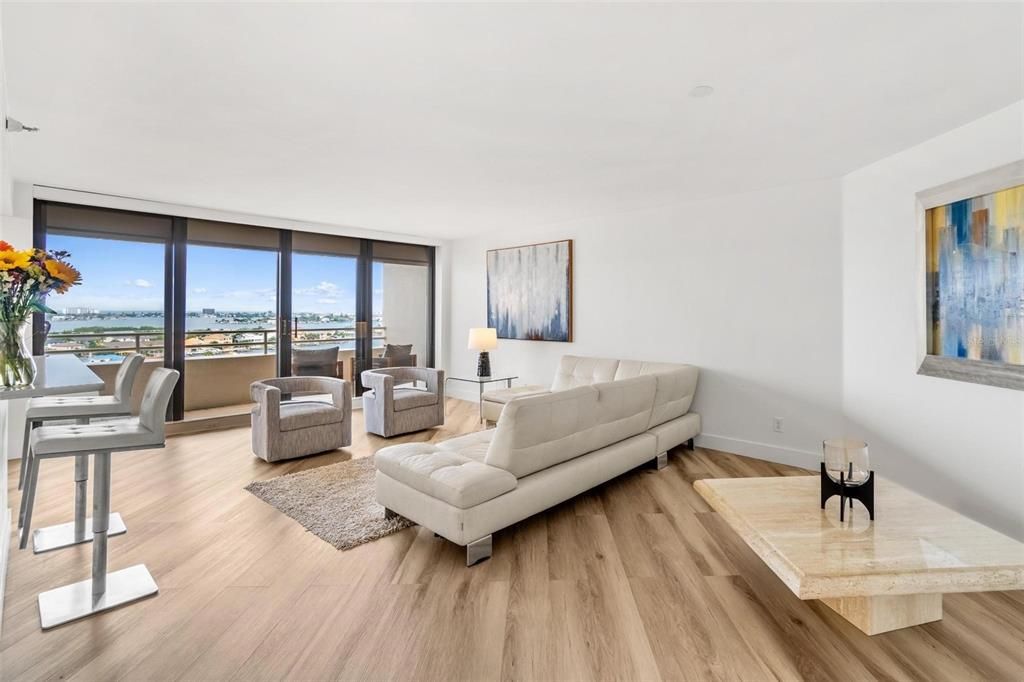 En Venta: $630,000 (2 camas, 2 baños, 1476 Pies cuadrados)