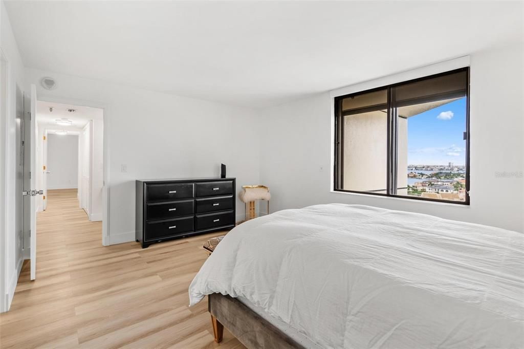 En Venta: $630,000 (2 camas, 2 baños, 1476 Pies cuadrados)