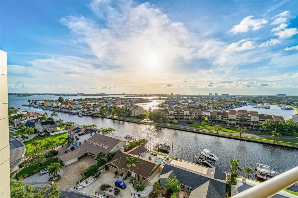 En Venta: $630,000 (2 camas, 2 baños, 1476 Pies cuadrados)