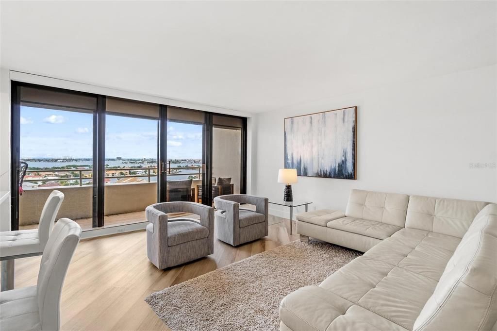 En Venta: $630,000 (2 camas, 2 baños, 1476 Pies cuadrados)