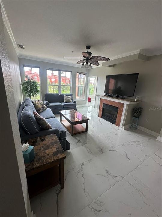 В аренду: $3,200 (3 спален, 2 ванн, 1870 Квадратных фут)