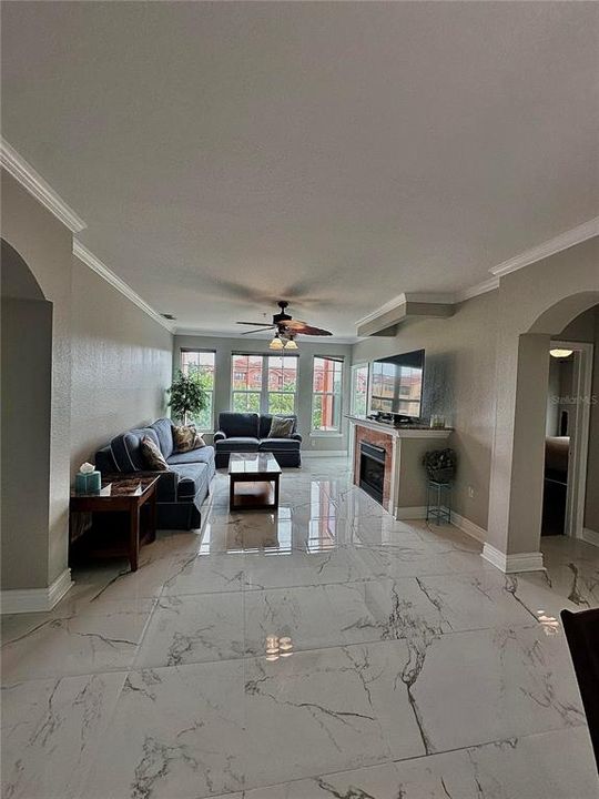 В аренду: $3,200 (3 спален, 2 ванн, 1870 Квадратных фут)