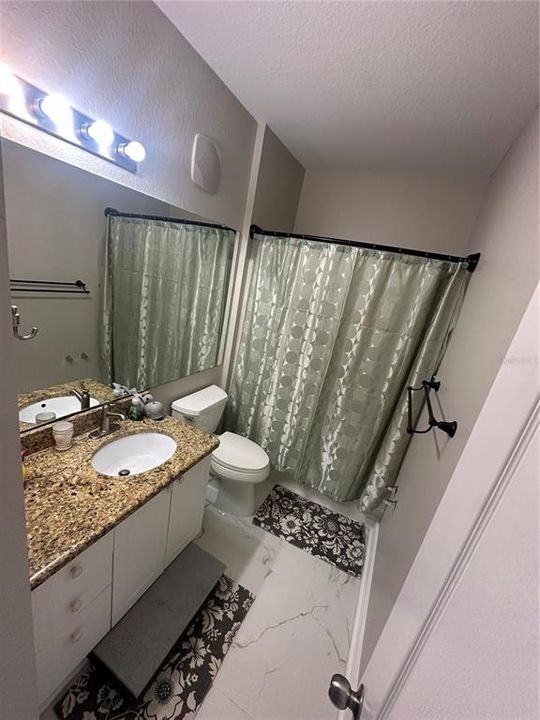 В аренду: $3,200 (3 спален, 2 ванн, 1870 Квадратных фут)