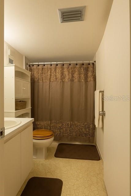 Activo con contrato: $149,000 (2 camas, 2 baños, 897 Pies cuadrados)