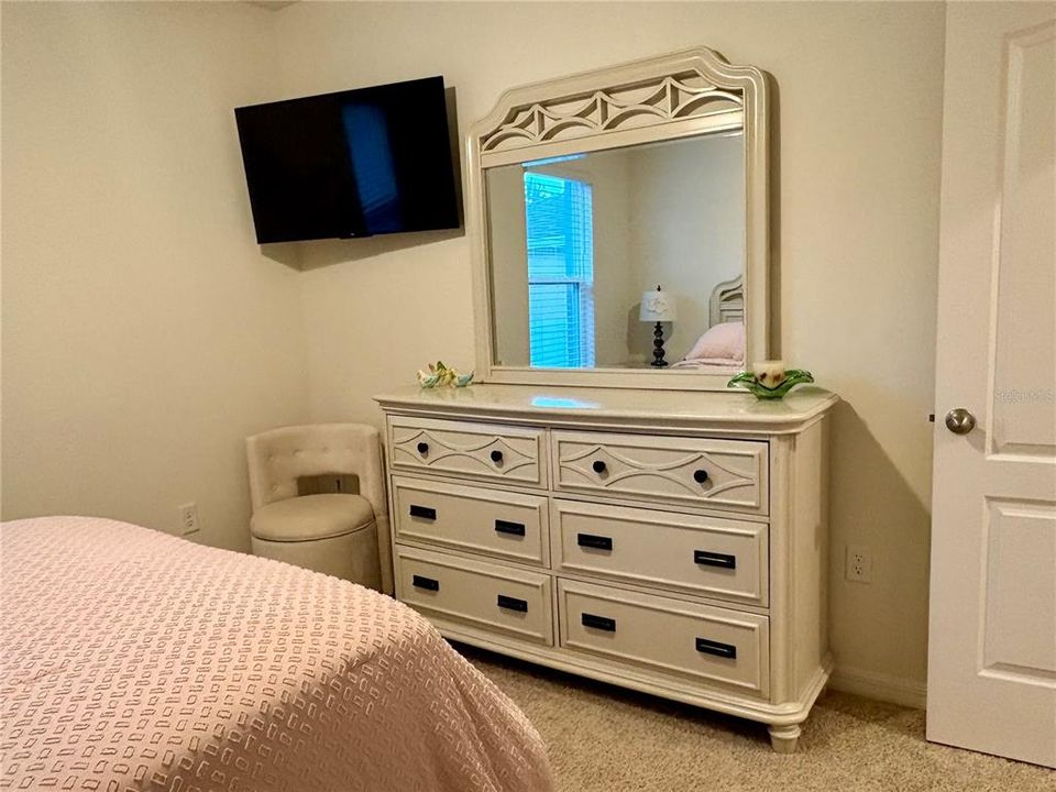 待售: $450,000 (5 贝兹, 3 浴室, 2601 平方英尺)