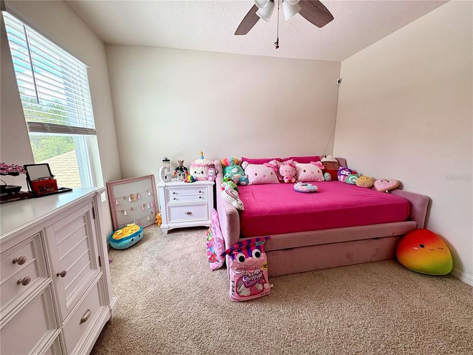 待售: $450,000 (5 贝兹, 3 浴室, 2601 平方英尺)