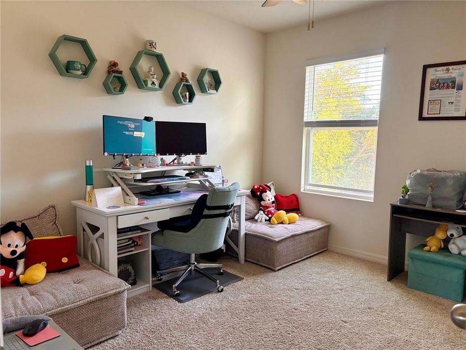 待售: $450,000 (5 贝兹, 3 浴室, 2601 平方英尺)