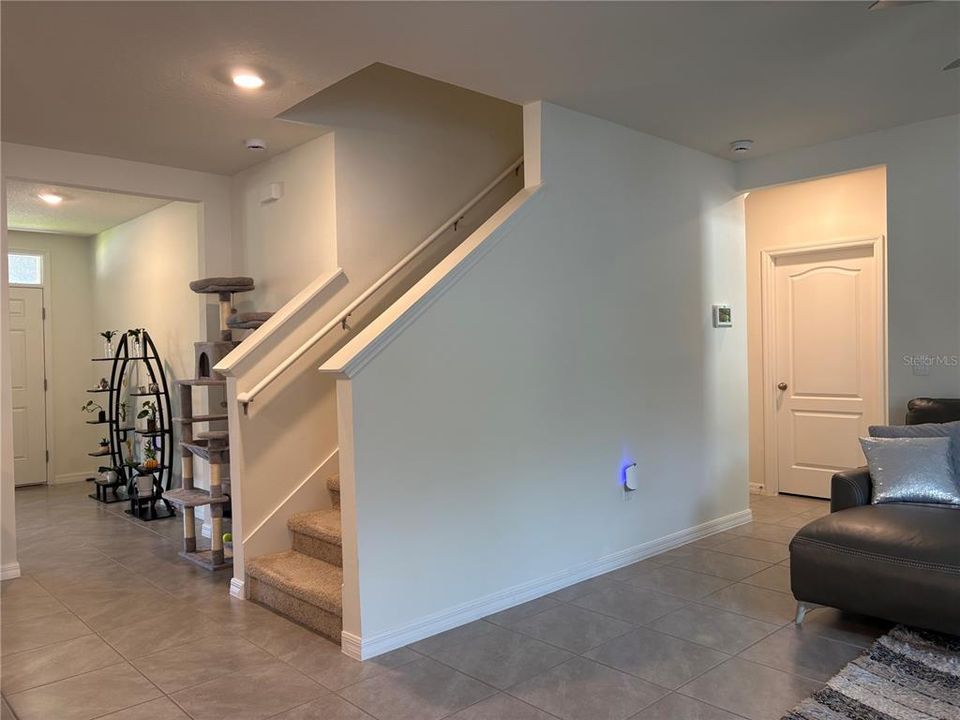 待售: $450,000 (5 贝兹, 3 浴室, 2601 平方英尺)