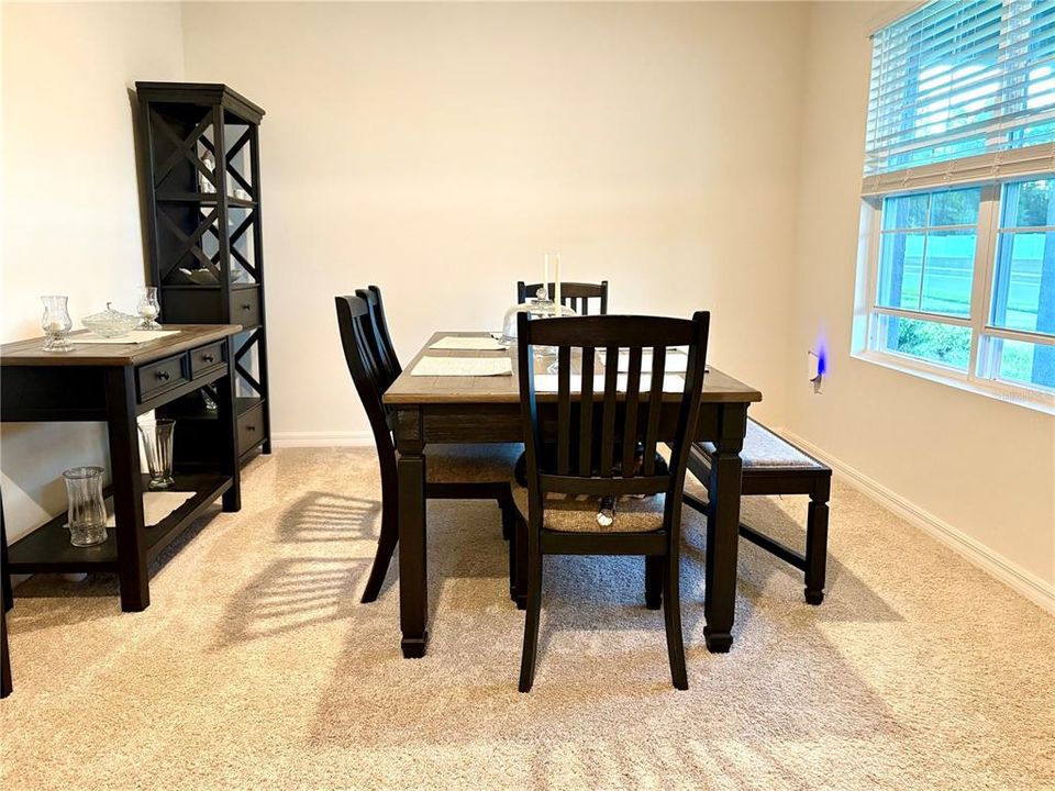 待售: $450,000 (5 贝兹, 3 浴室, 2601 平方英尺)