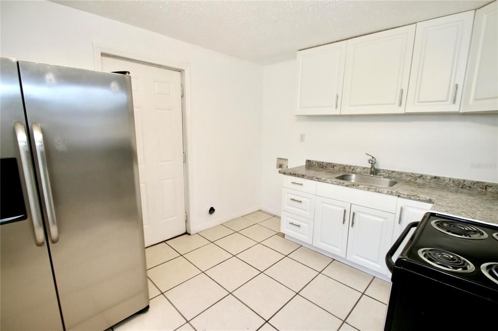 Activo con contrato: $204,900 (2 camas, 1 baños, 690 Pies cuadrados)