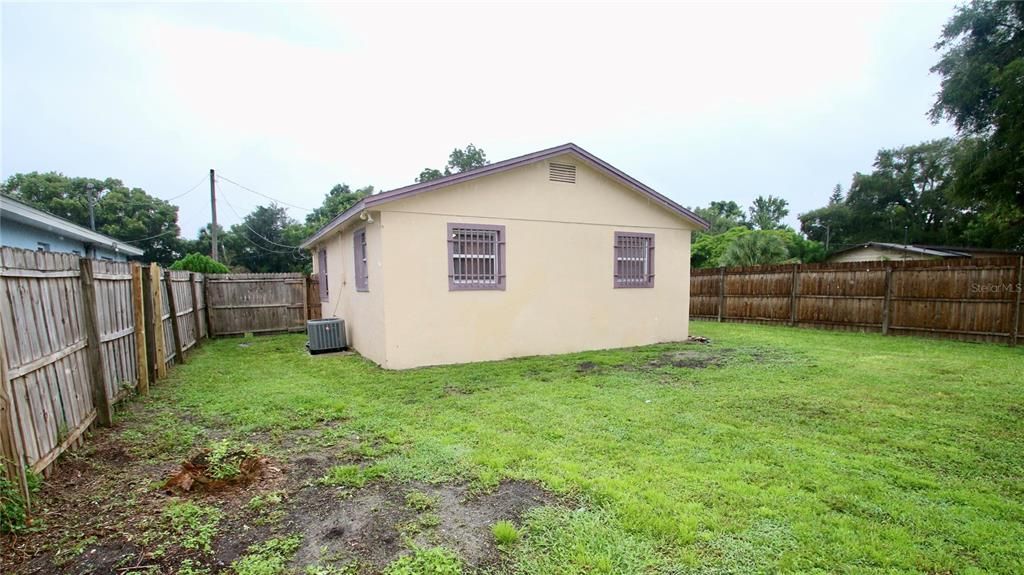 Activo con contrato: $204,900 (2 camas, 1 baños, 690 Pies cuadrados)