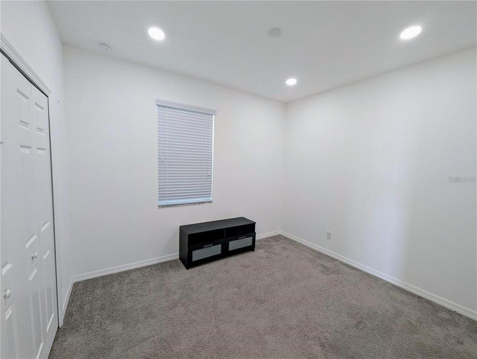 For Rent: $2,390 (4 beds, 3 baths, 2615 Square Feet)