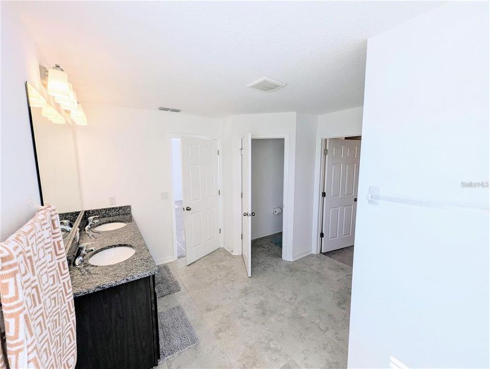 For Rent: $2,390 (4 beds, 3 baths, 2615 Square Feet)