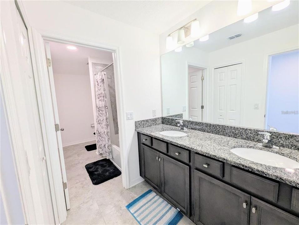 For Rent: $2,390 (4 beds, 3 baths, 2615 Square Feet)