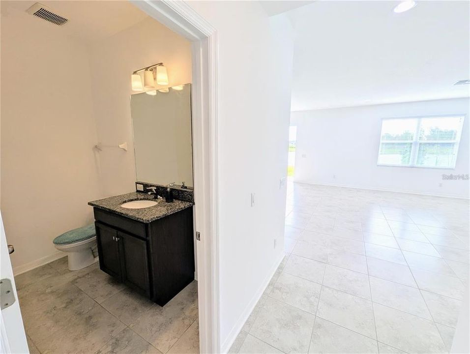 For Rent: $2,390 (4 beds, 3 baths, 2615 Square Feet)