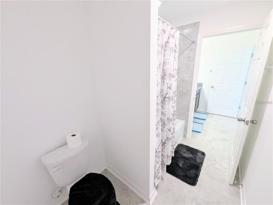 For Rent: $2,390 (4 beds, 3 baths, 2615 Square Feet)