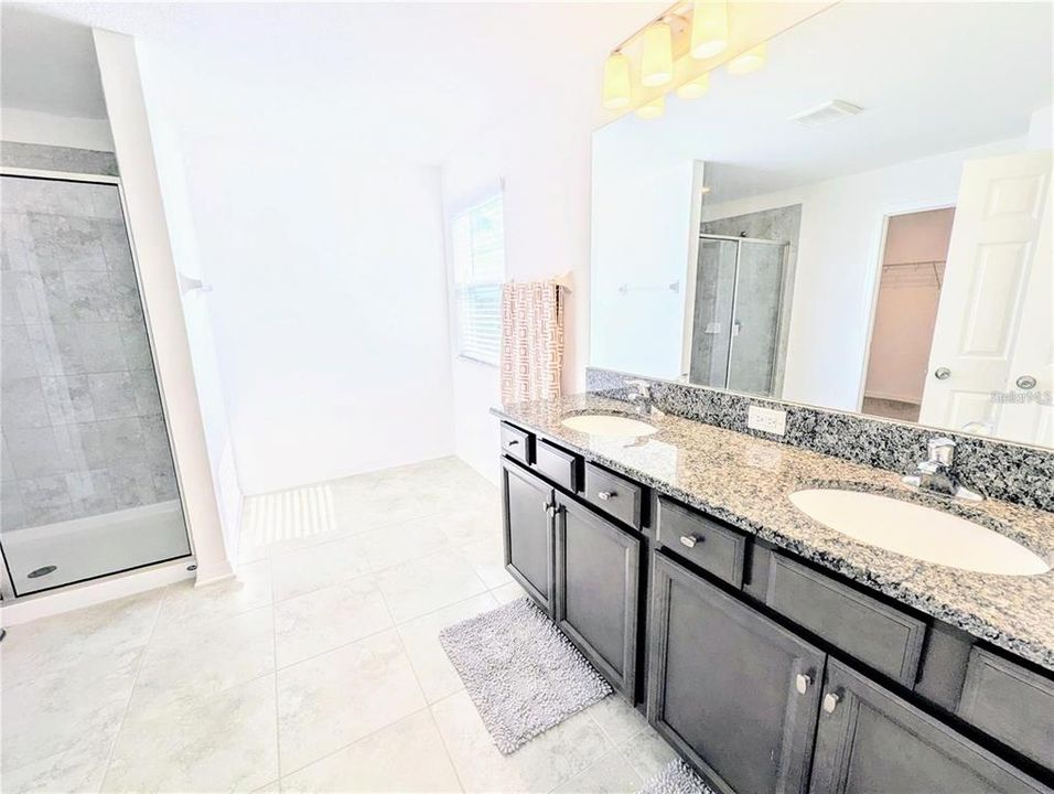 For Rent: $2,390 (4 beds, 3 baths, 2615 Square Feet)