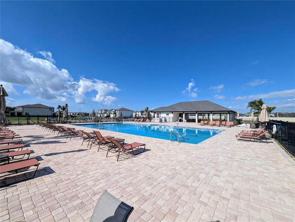 For Rent: $2,390 (4 beds, 3 baths, 2615 Square Feet)