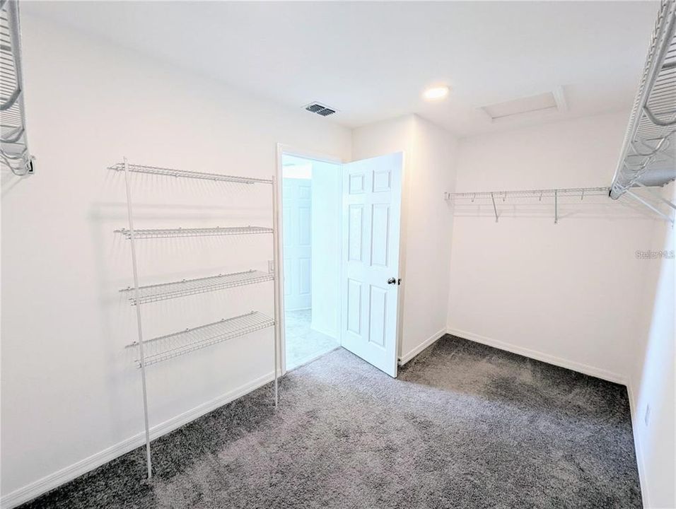 For Rent: $2,390 (4 beds, 3 baths, 2615 Square Feet)