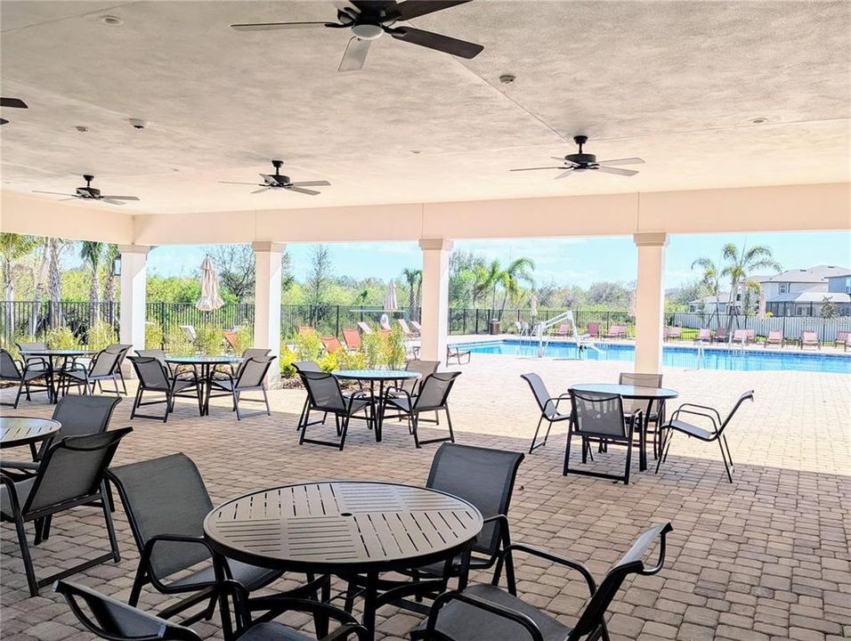 For Rent: $2,390 (4 beds, 3 baths, 2615 Square Feet)