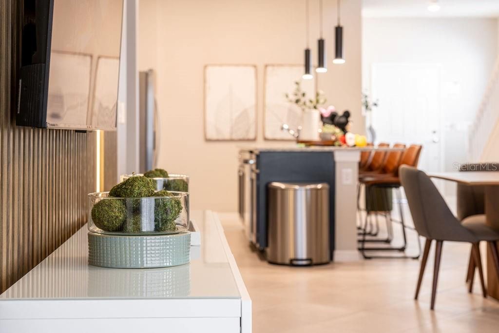 待售: $935,000 (7 贝兹, 5 浴室, 3274 平方英尺)