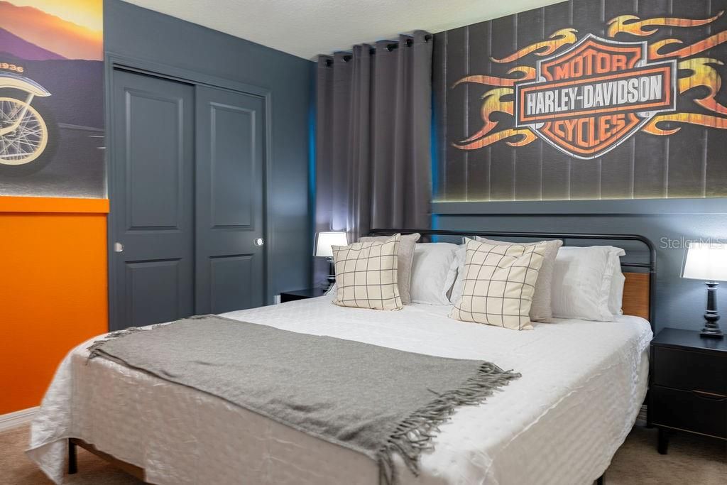 待售: $935,000 (7 贝兹, 5 浴室, 3274 平方英尺)