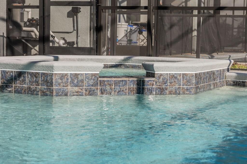 待售: $935,000 (7 贝兹, 5 浴室, 3274 平方英尺)