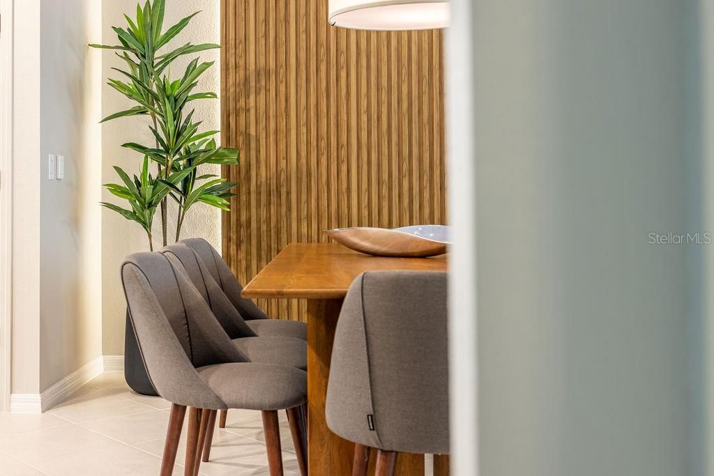 待售: $935,000 (7 贝兹, 5 浴室, 3274 平方英尺)